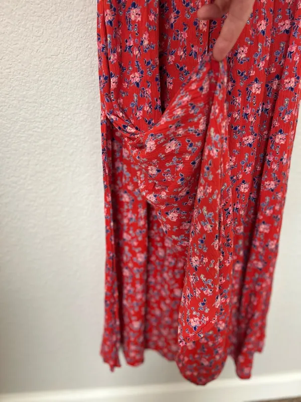 Kimchi Blue Floral Smocked Off Shoulder Midi Dress Red Ditsy Print Size Small - Image 5
