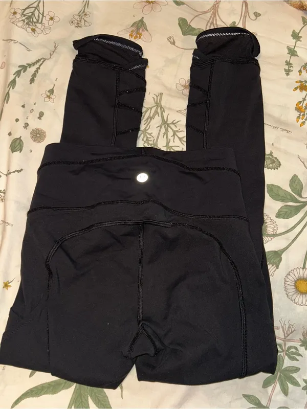 Lululemon leggings 7/8 - Image 2