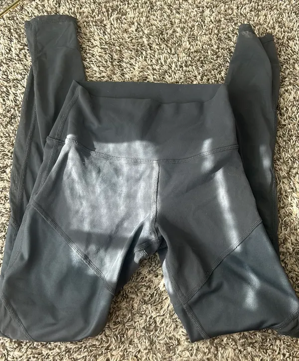 Alo Gray Leggings - Image 2
