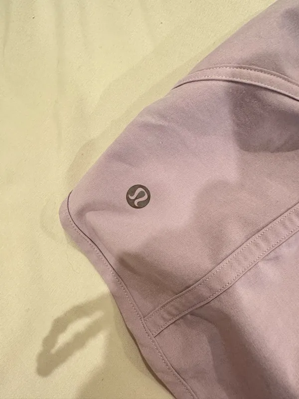Tracker Lululemon 4 - Image 3