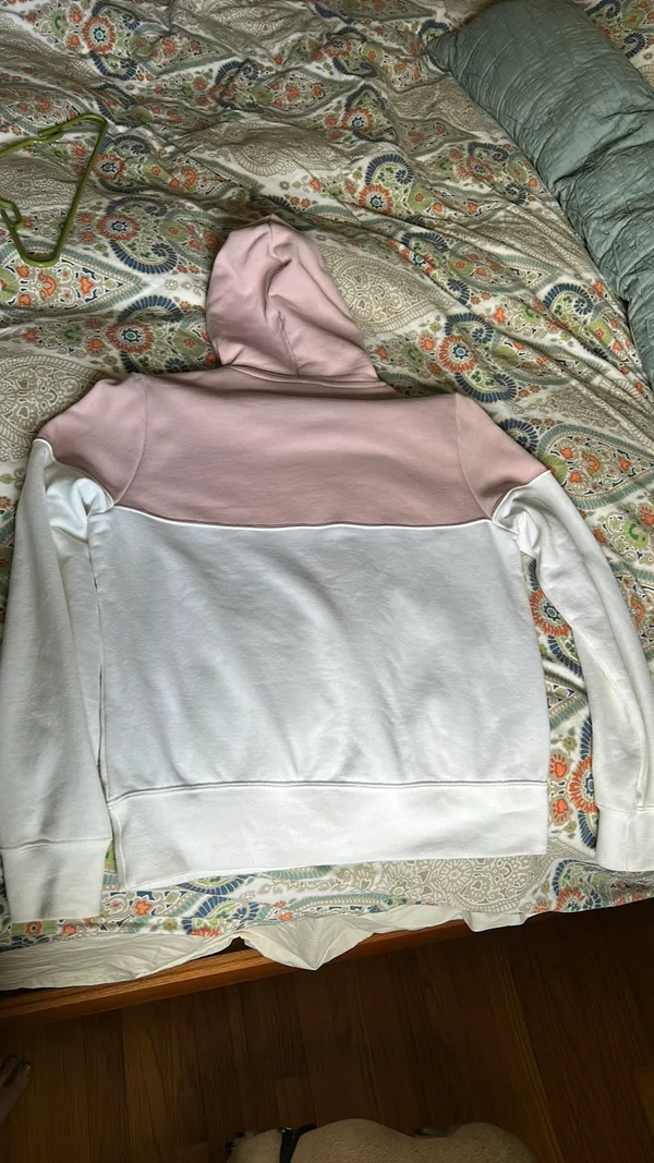 Nike Two-Tone Sweatshirt  - Image 2