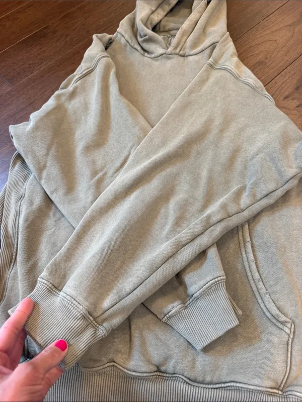 aerie Distressed Oversized Hoodie Size Medium in Green - C73-027 - Image 6