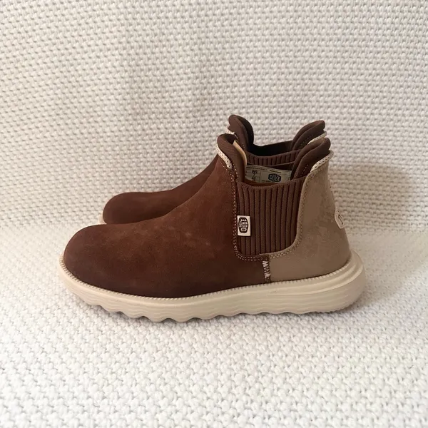 Hey Dude NWT No Box Brown Snake Branson Slip On Moccasin Boots 9 Women - Image 5