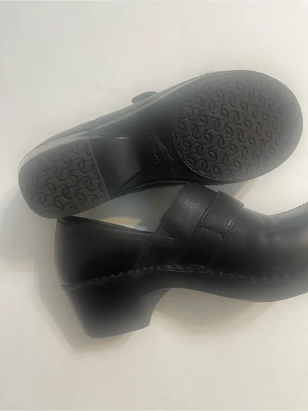 Women’s Dansko Black Leather Clogs with Buckle Size 38/7 - Image 6