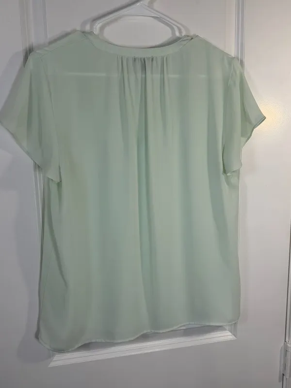 Ann Taylor Factory Mint Green Tie-Neck Short Sleeve Blouse Size M - Image 4