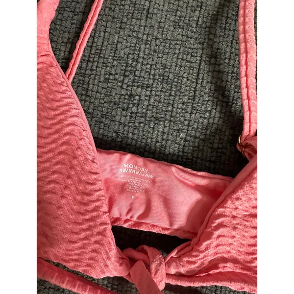 Monday Swimwear St.martin Bikini Top Bottom Set Textured in Azalea Pink size P/S - Image 8