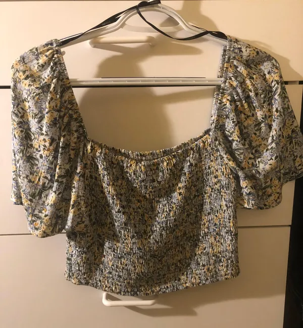 Floral Crop Top - Image 2
