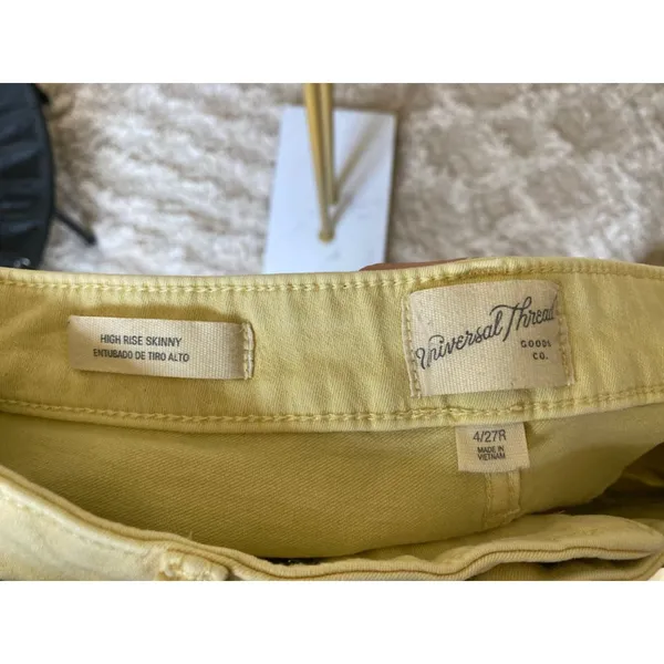 Universal Thread Yellow Denim Jeans High Rise Skinny Jeans Beach Butter Academia - Image 4