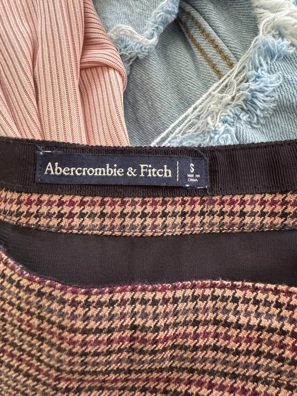 Abercrombie mini skirt - Image 2