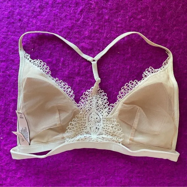 Victoria’s Secret Body by Victoria Cream Lace Bra Bralette Size Small - Image 3