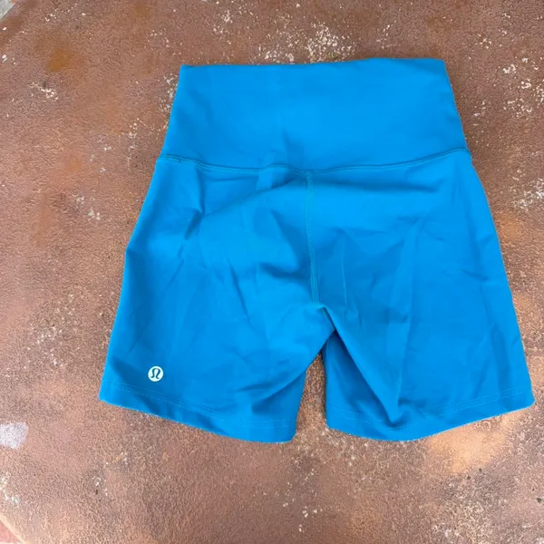 Lululemon Wunder Train High-Rise Biker Short 5in sz 4 / basically new - Image 5