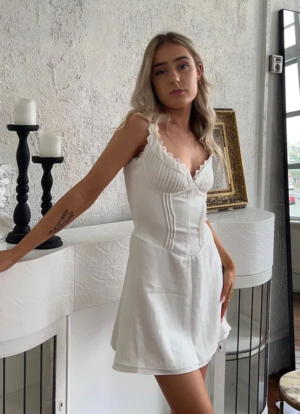House Of CB 'Tilly' White Pin Tuck Mini Dress. Size XL. - Image 11
