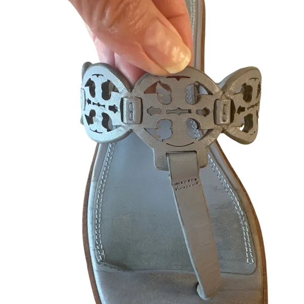 Tory Burch Mini Miller Thong Sandals 7 Blue Tiny Medallion‎ Logo - Image 9