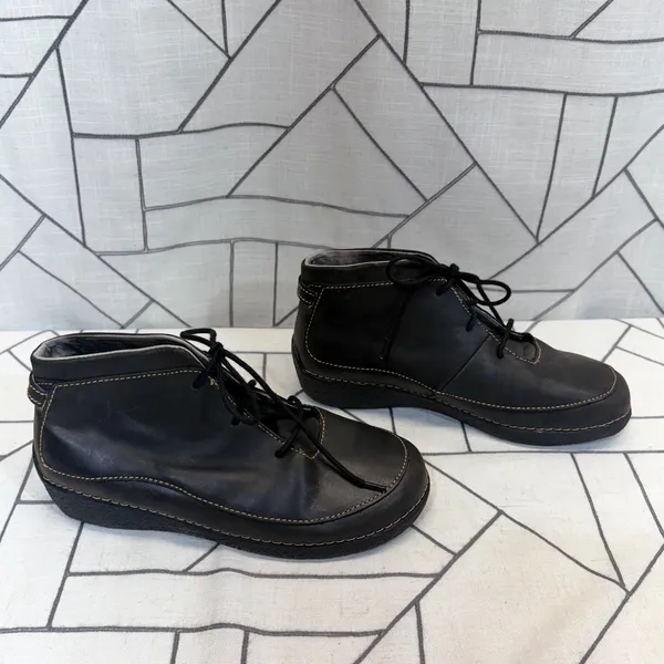 Duluth Trading Co Chukka Boots Size 9 Black Leather‎ Lace Up Ankle 77703 - Image 2