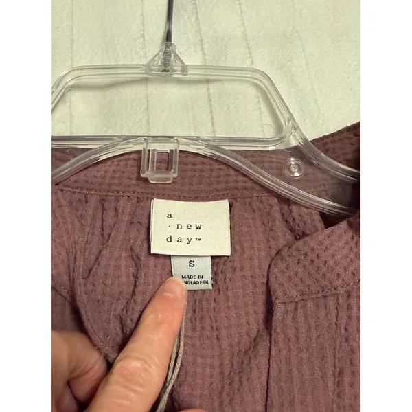 A New Day Popover Blouse Womens Small Mauve Textured Band Collar Bishop Sleeve - Image 4