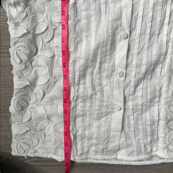Waimari Magnolia Floral Button-Up Blouse Small - Image 13