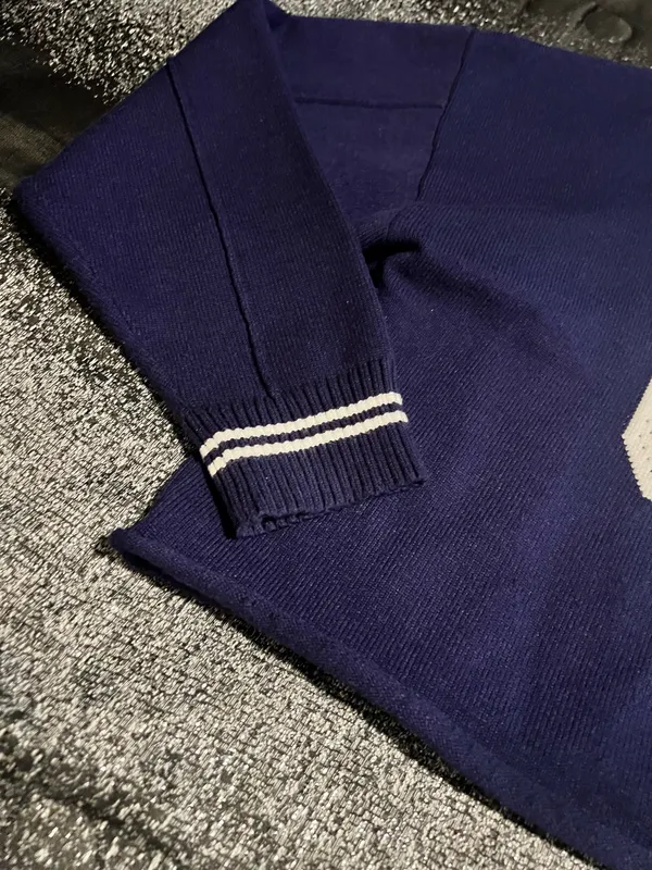 Aeropostale Womens medium Navy Blue Varsity. "87" Knit Sweater Cropped Crewneck - Image 4