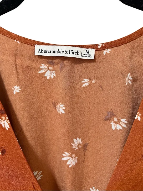 Abercrombie & Fitch Long-Sleeve Twist Front Floral Blouse M Rust Orange - Image 2