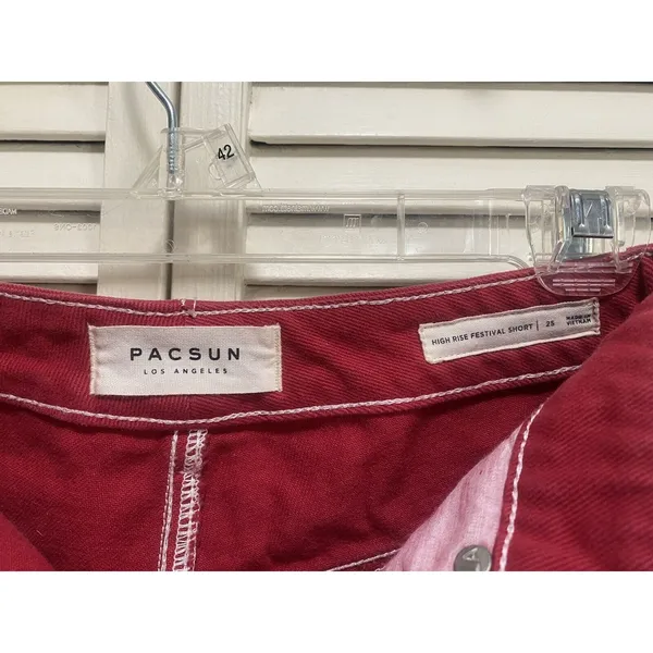 PacSun Red Denim Shorts Raw Hem Size 25 Mid Rise Zip Pockets‎ - Image 3