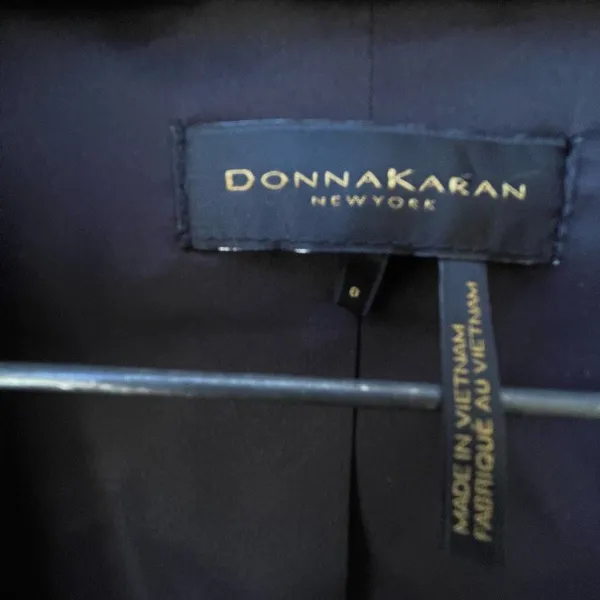 Donna Karan New York size 8 black velvet jacket. - Image 5
