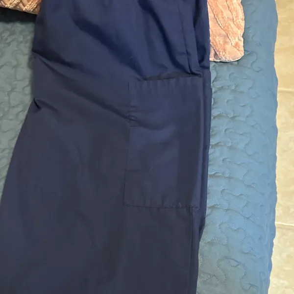 Ladies navy blue scrub pants Sz M by Cherokee - Image 3