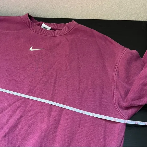 Nike‎ Women’s Magenta Pink Center Swoosh Crewneck Sweatshirt Small - Image 11