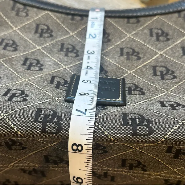 Dooney Bourke Canvas Monogram Y2K Gray / Black Shoulder Bag - Image 13
