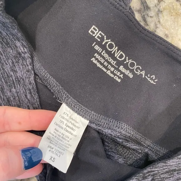 Beyond Yoga Purple/ Grey Leggings‎ with Mesh Size Extra Small - Image 5