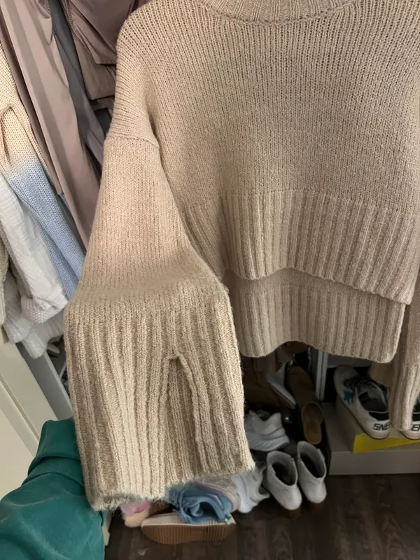These Three Boutique Sweater Set - Image 4