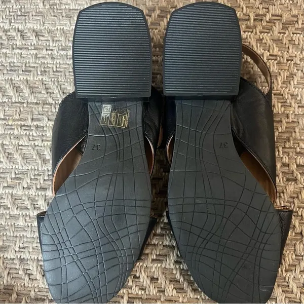 bueno gabby sandal Sz EU 37/ US 6.5-7 - Image 2