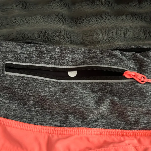 Lululemon Grapefruit Speed Short 2.5" - Image 3
