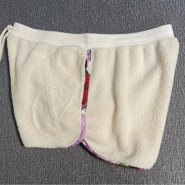 Victoria’s Secret Sleep Shorts - Image 2