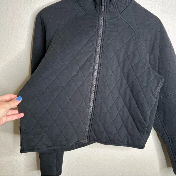 Lululemon Quilted Calm Jacket black 8 - Image 7