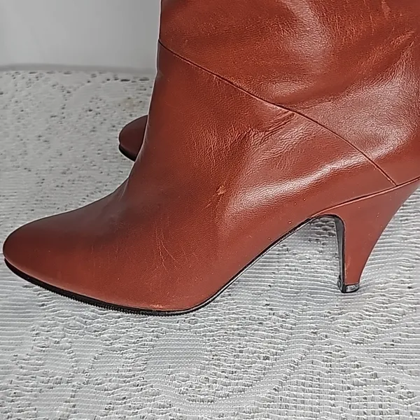 Caressa soft leather pull on heeled boots with tassels made in Spain sz 7 - Image 2