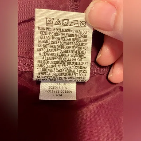 Victoria's Secret PINK Maroon/Burgundy Hooded Pullover Windbreaker Raincoat - Image 8