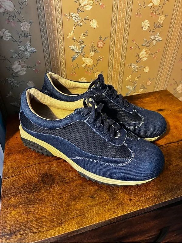 Woman Casual Denim Lace-Up Sneakers in Navy - Image 5