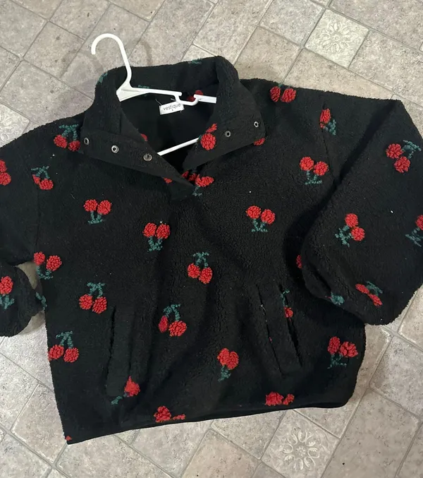 Vestique Sweater - Image 2