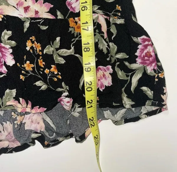 American Eagle Tie Front Floral Print Top Black Multi Ruffle Hem Peplum - Image 12