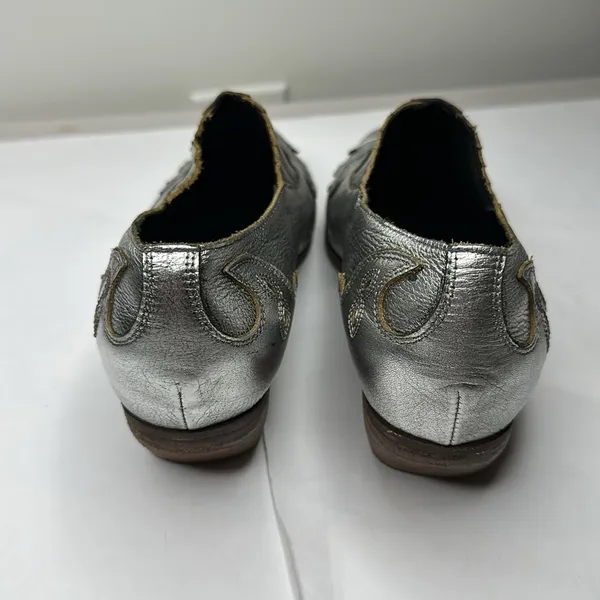 Silent D Tarvita Bootie in Silver Size 10 - Image 3