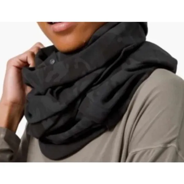 Lululemon Vinyasa Dark Camo Scarf O/S - Image 2