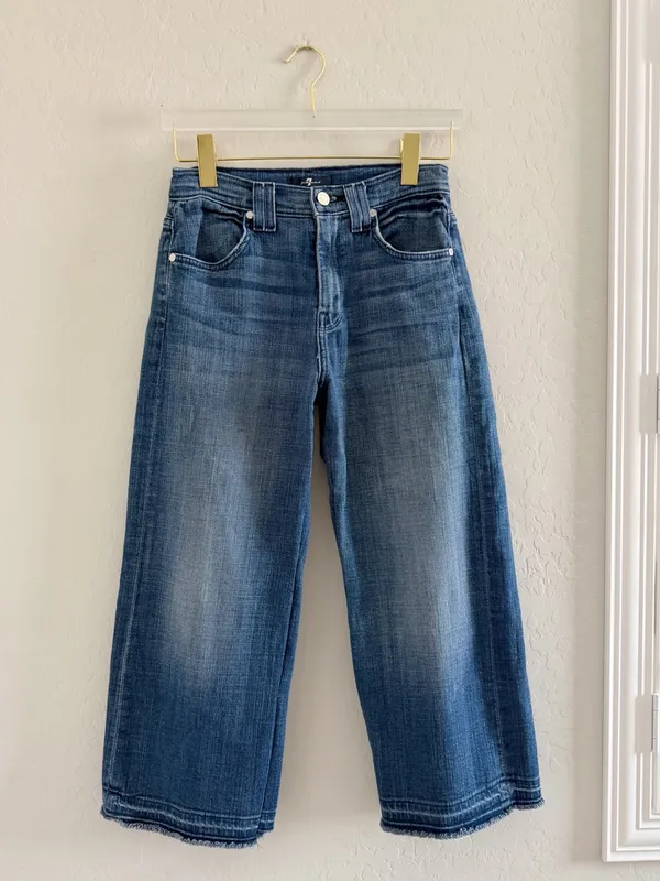 7 for all Mankind Wide Leg Crop Raw Hem Jeans Size 26 - Image 2