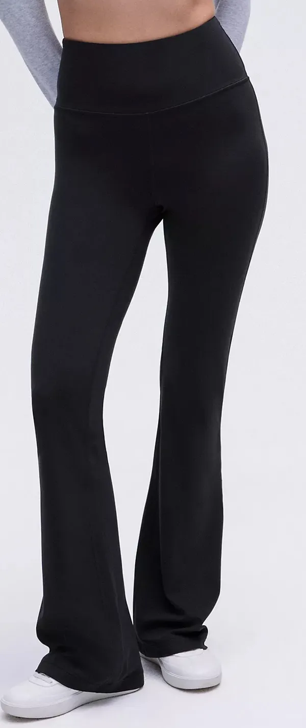 Lululemon SHR Nulu Flared Pant Regular - Image 5