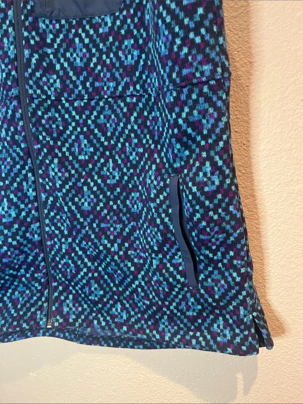 LL Bean Women’s Sweater Fleece Vest Geometric Print Size Large - Image 4