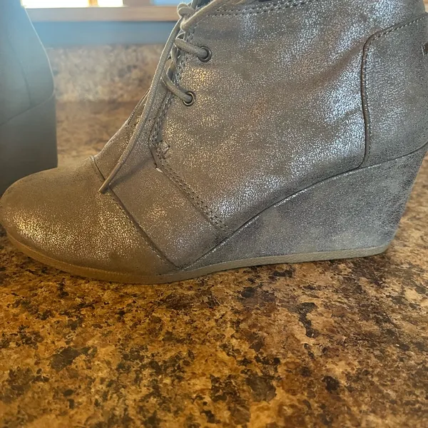 TOMS booties‎ - Image 2