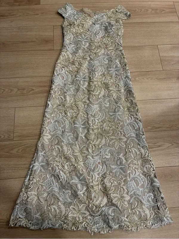 Tadashi Shoji Women’s Lace Off the Shoulder Maxi Formal Dress Metallic Size S - Image 2