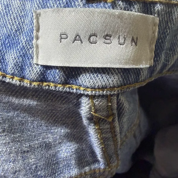 PacSun Women's Size 26 High Rise Wide Leg Distressed Ripped Light Wash Jeans - Image 10