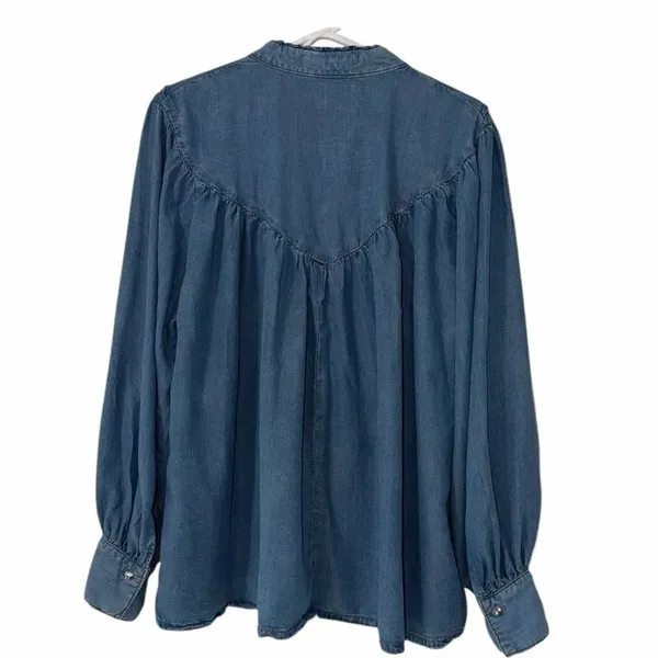 Zara Denim Blue Flowy Jeans Top(Size Large) - Image 4