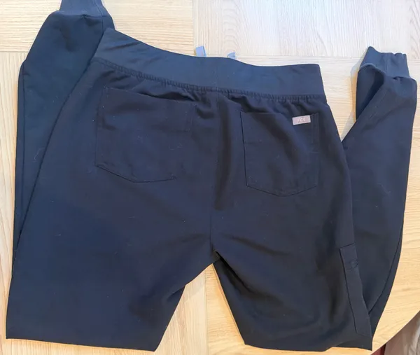 FIGS Scrub Pants - Image 3
