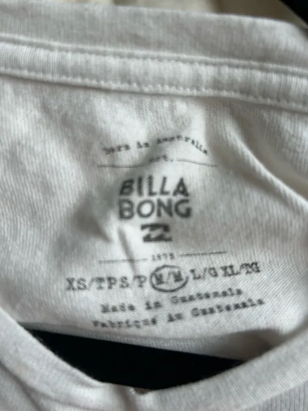 Billabong T-shirt  - Image 2