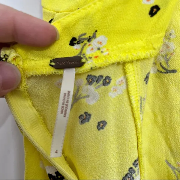 Free People‎ Tango At Night Electric Yellow Floral Wrap Shorts Romper Size 4 - Image 8